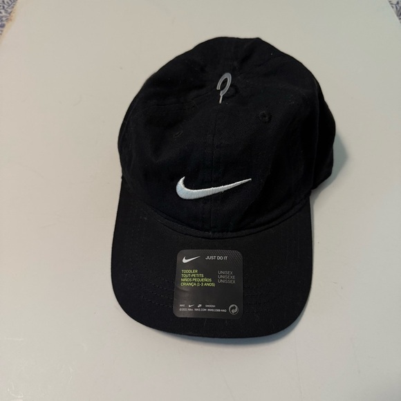 Nike Black Cap - Picture 1 of 8